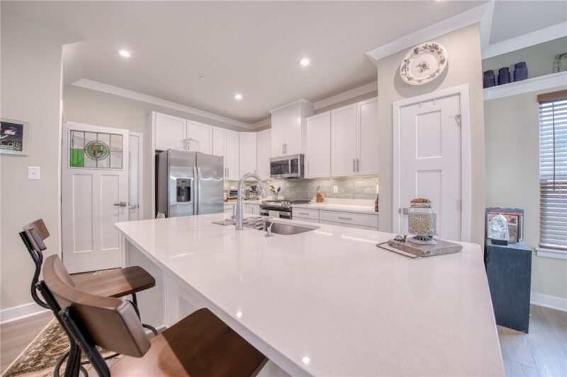224 Dana Dr — photo 6