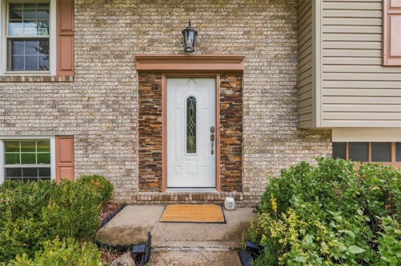 2438 Rolling Farms Rd — photo 2