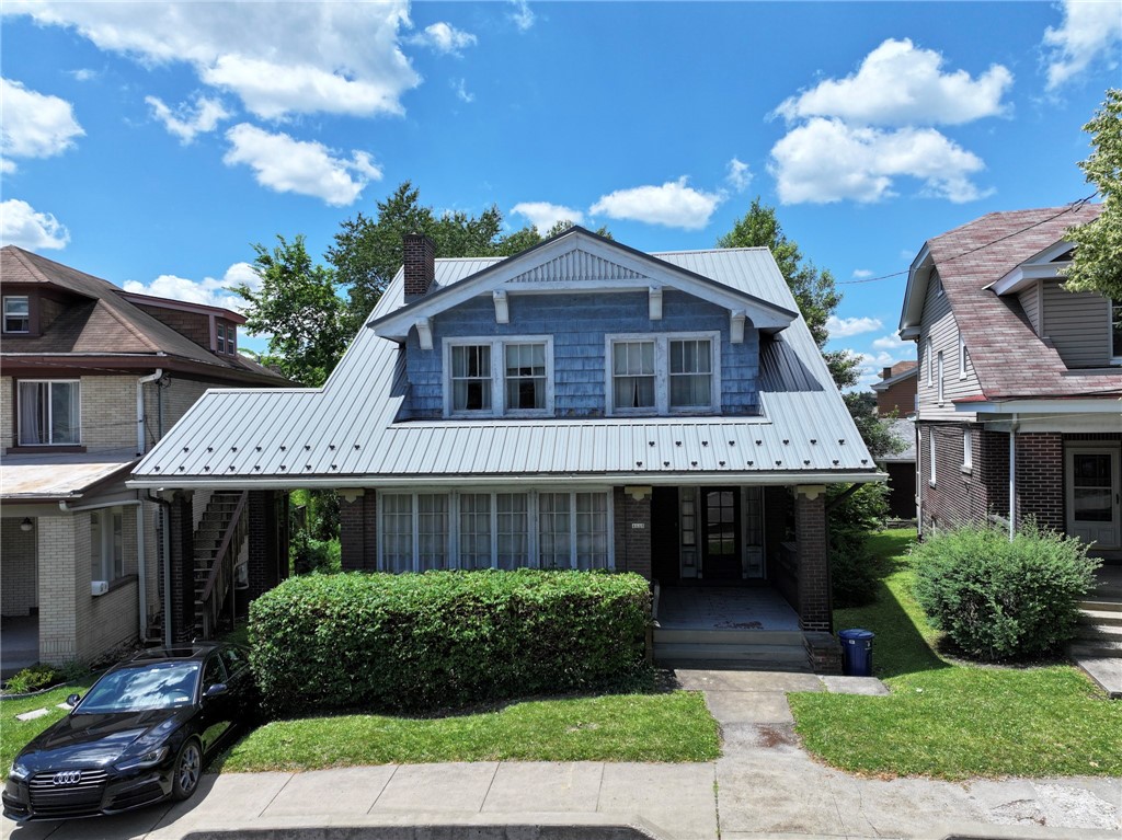 4135 PERRYSVILLE AVENUE — photo 1