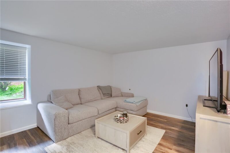 517 Ridge Avenue — photo 8
