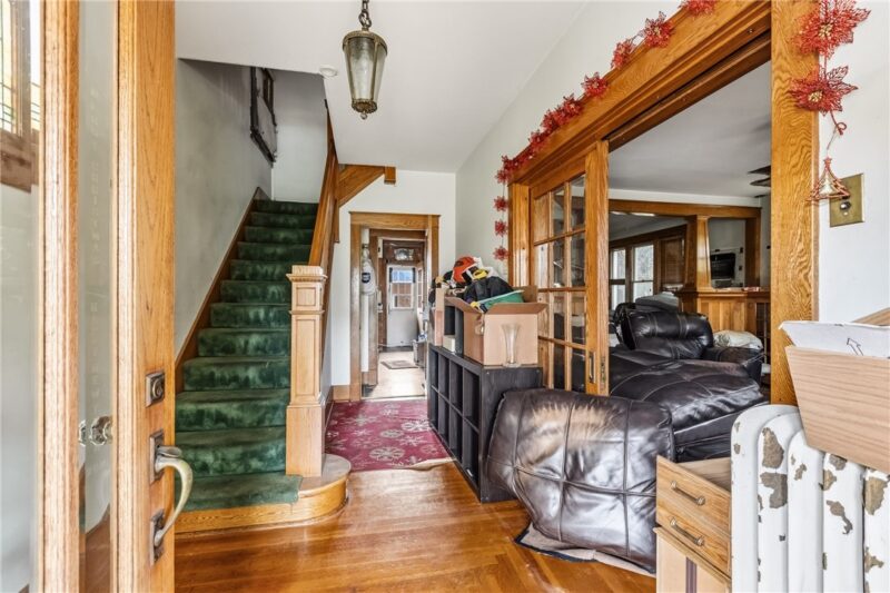 418 Charles St — photo 4
