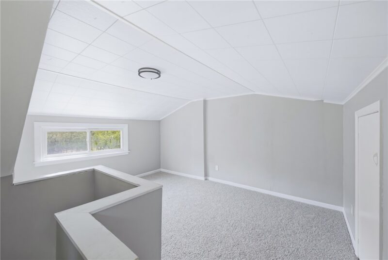 296 Superior St — photo 5