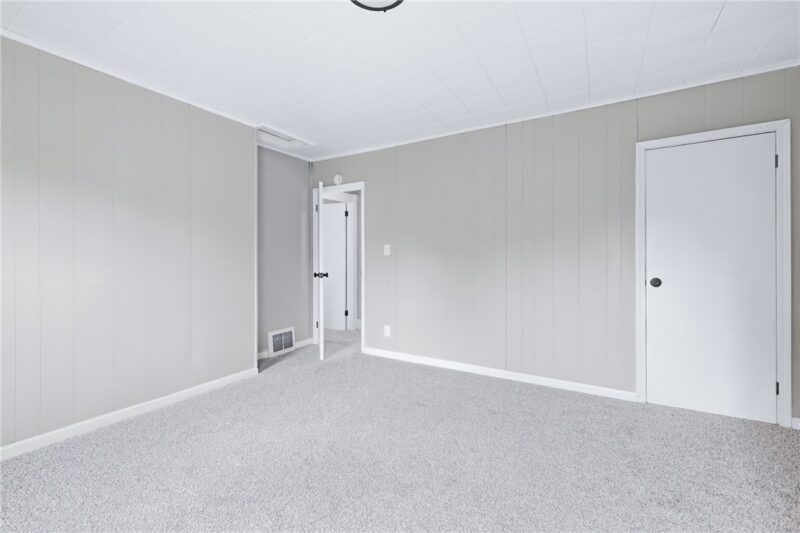 296 Superior St — photo 6