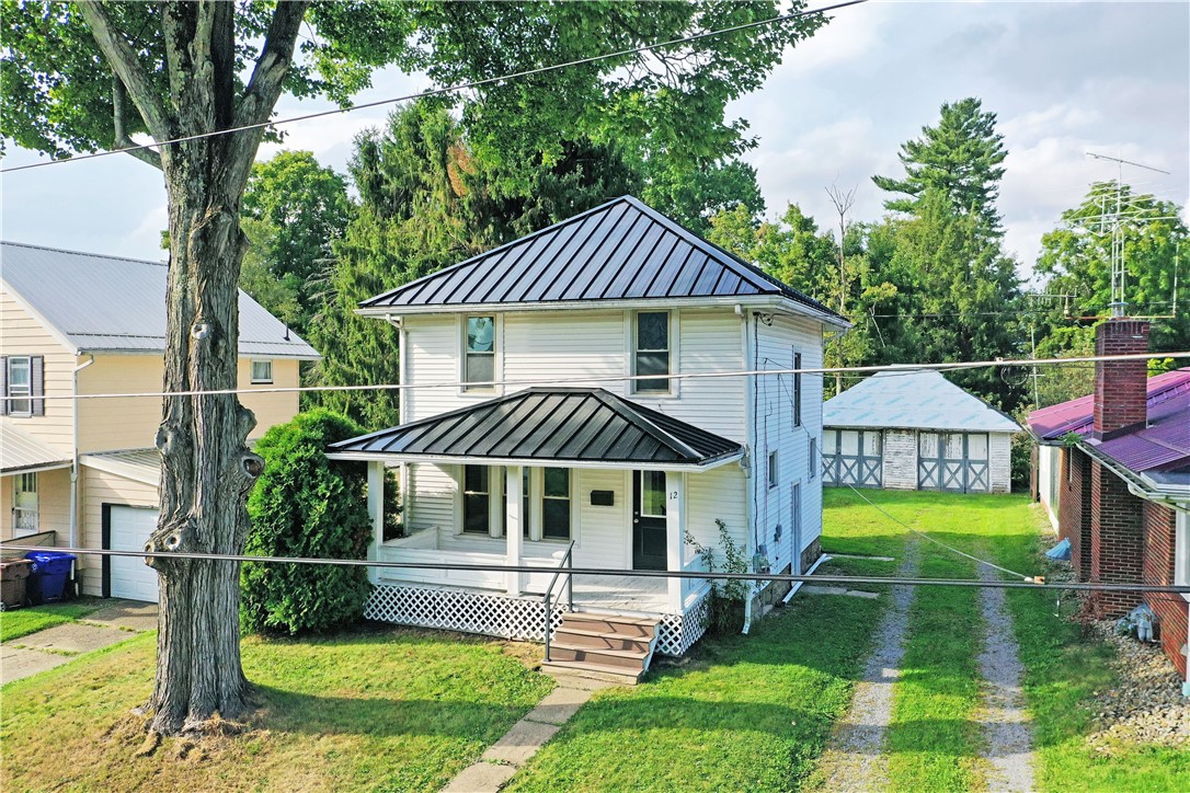 12 E Stewart Ave — photo 1