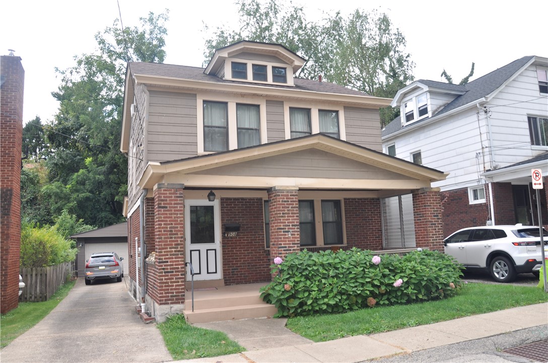 908 Baldwin St — photo 1