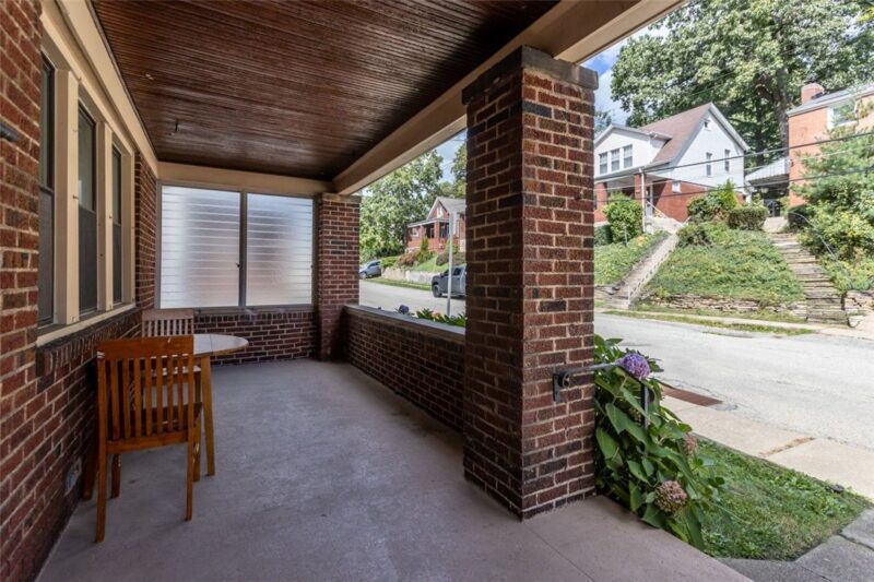 908 Baldwin St — photo 4