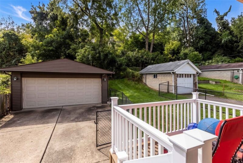 908 Baldwin St — photo 5