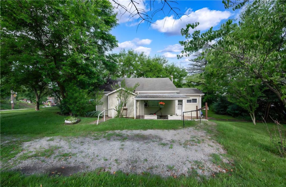 411 Harmony Rd — photo 1