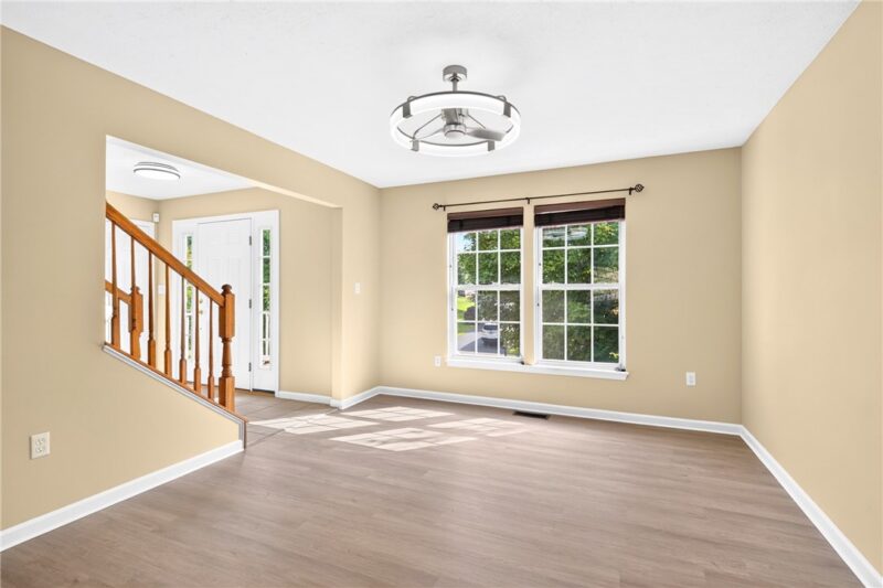 1811 Pioneer Dr — photo 4