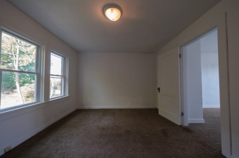 724 Catharine St — photo 4