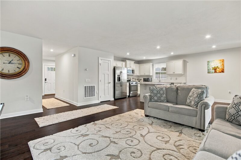 305 Brandi Lynn Ln — photo 6