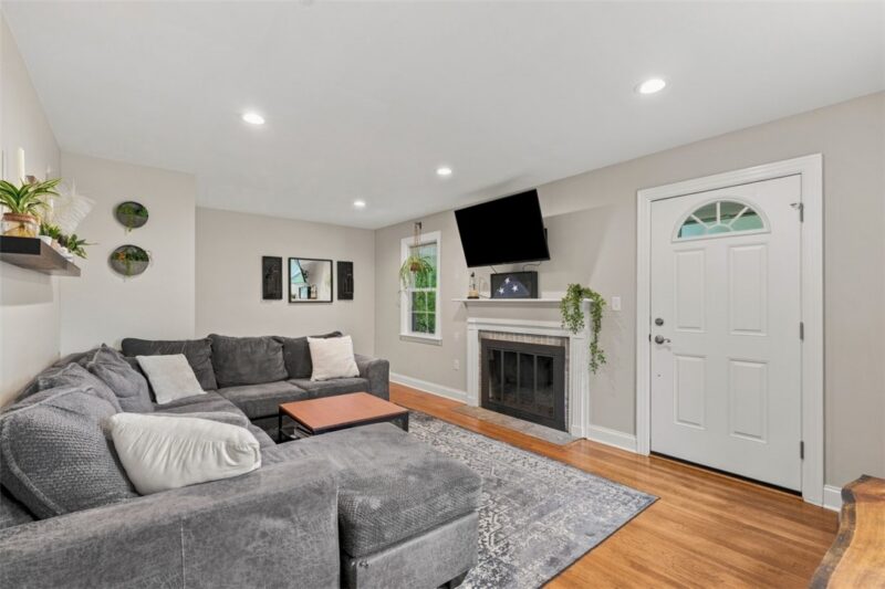 699 Glenrock Dr — photo 8