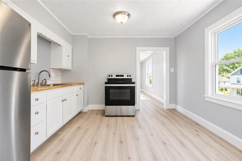 1249 Leishman Ave — photo 4