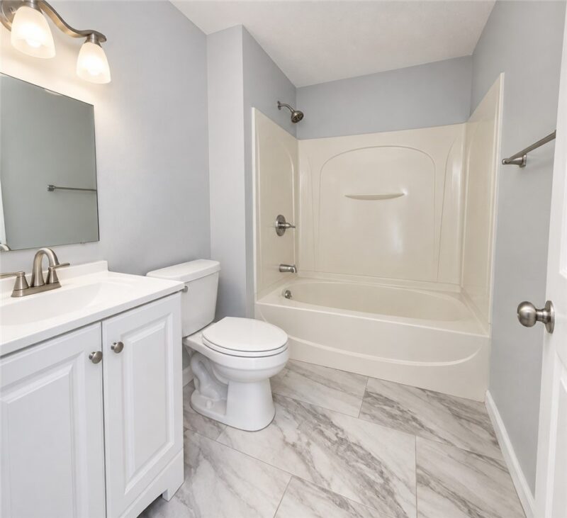 1249 Leishman Ave — photo 8