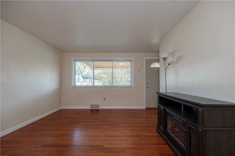 286 SOUTHWARD DRIVE — photo 5