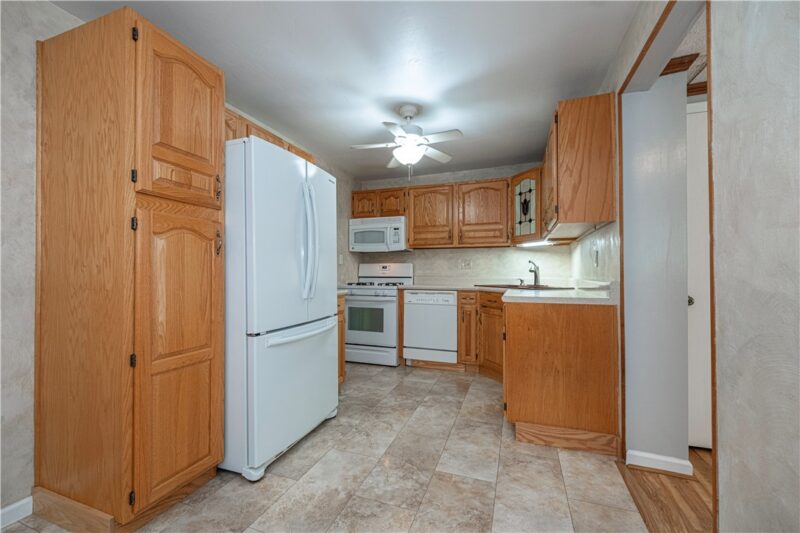 286 SOUTHWARD DRIVE — photo 7