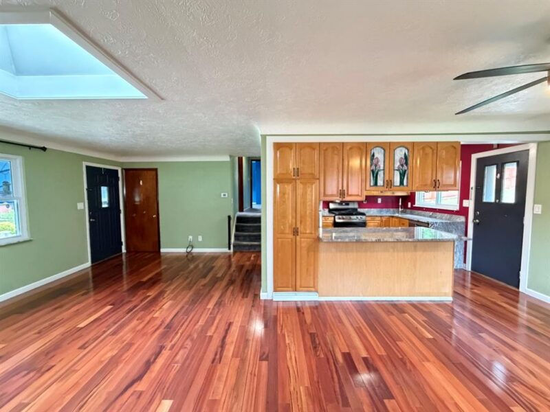415 Colonial Drive — photo 8