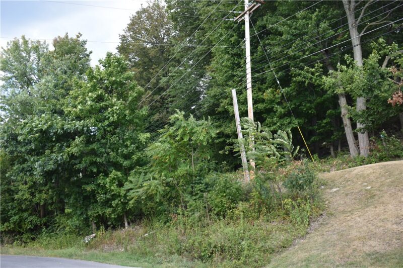 31 Smith Place — photo 2
