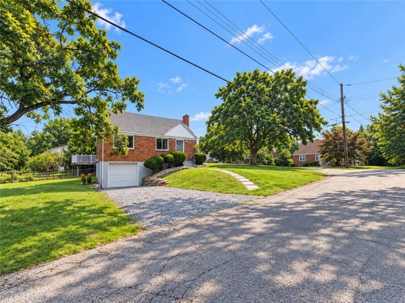 3306 Fieldcrest Drive — photo 5
