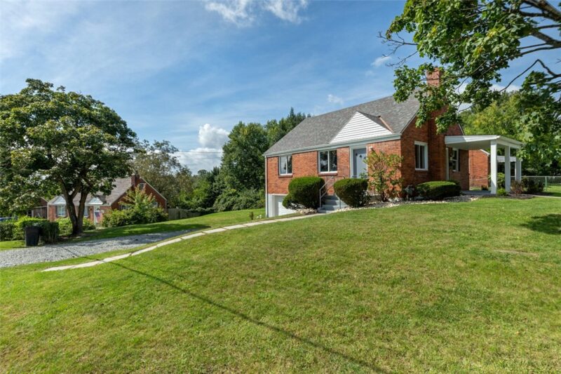 3306 Fieldcrest Drive — photo 8