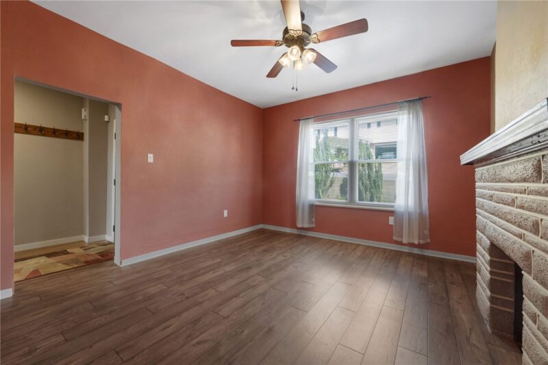 18 Charlton St — photo 7