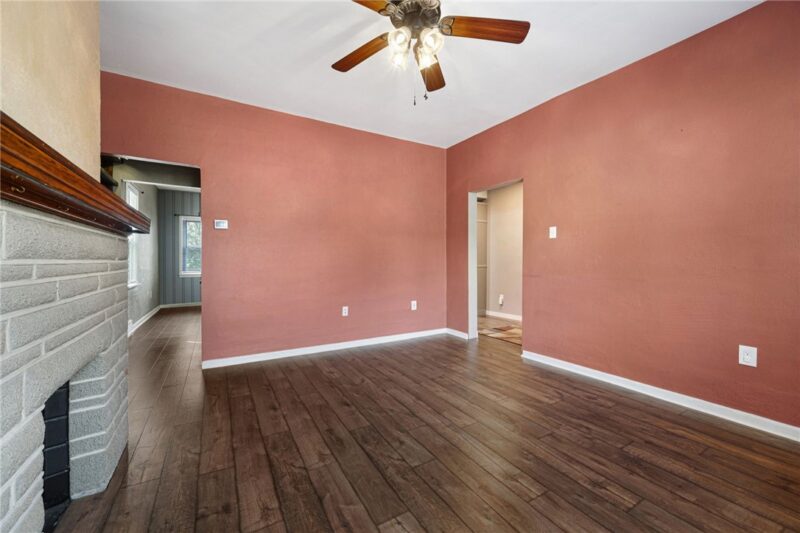 18 Charlton St — photo 8