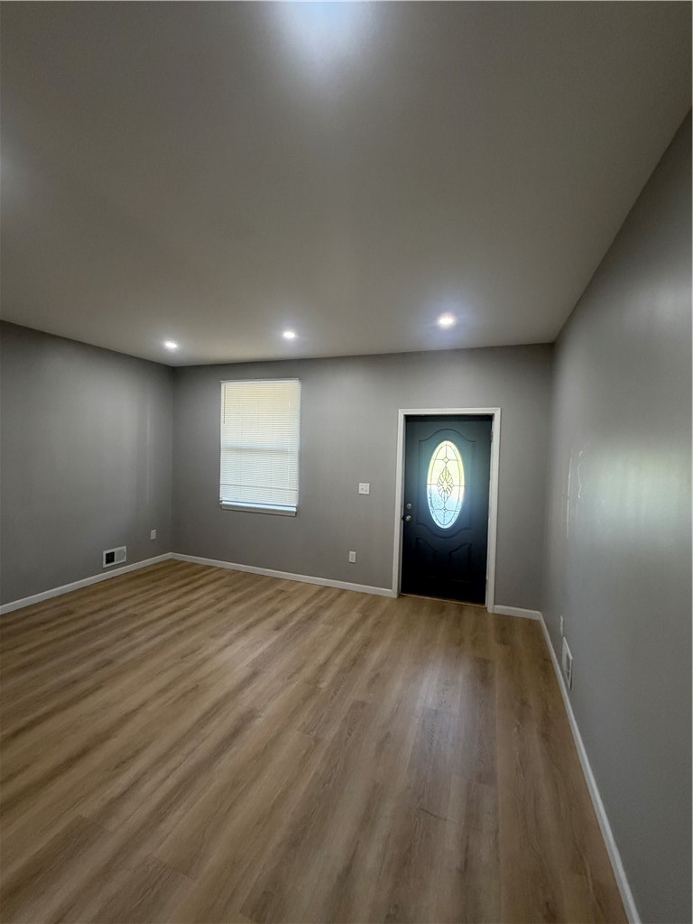 141 Third Ave — photo 3