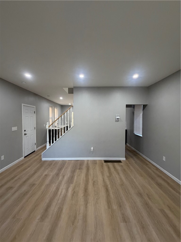 141 Third Ave — photo 4