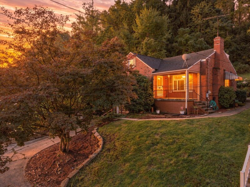 610 Cascade ROAD