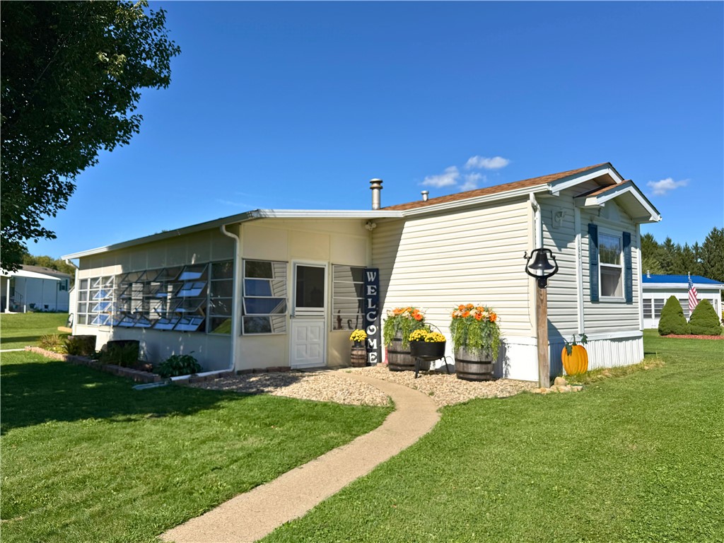 1601 J.R. Drive — photo 1