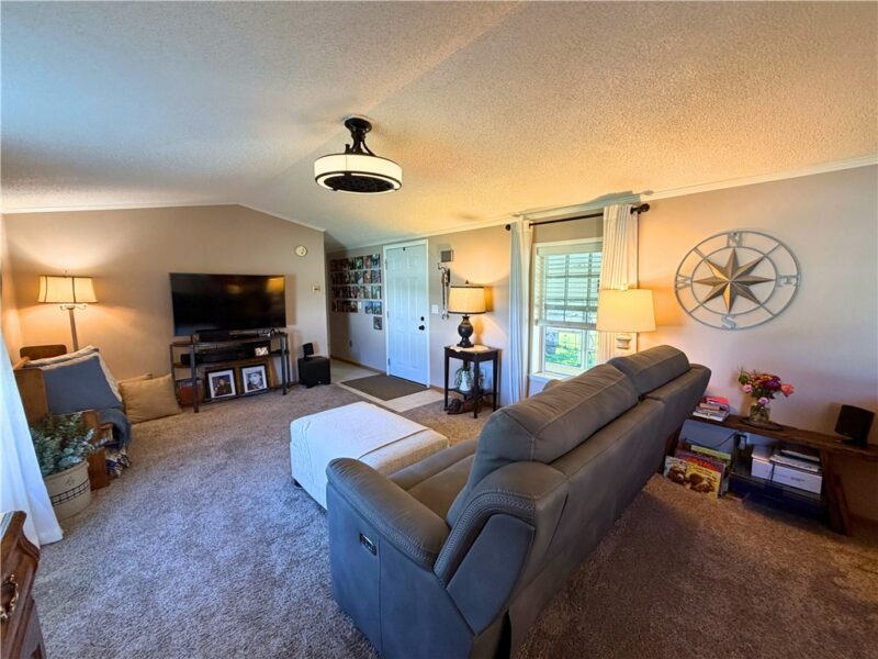 1601 J.R. Drive — photo 8