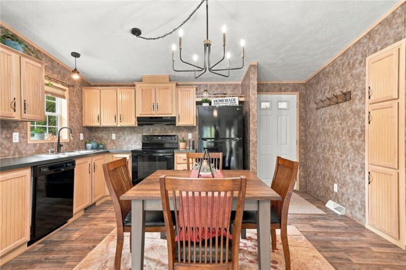 171 Fetter Ln — photo 7