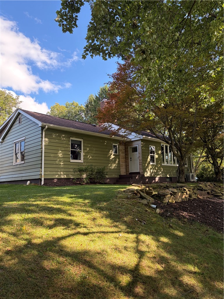101 Fairground Road — photo 1