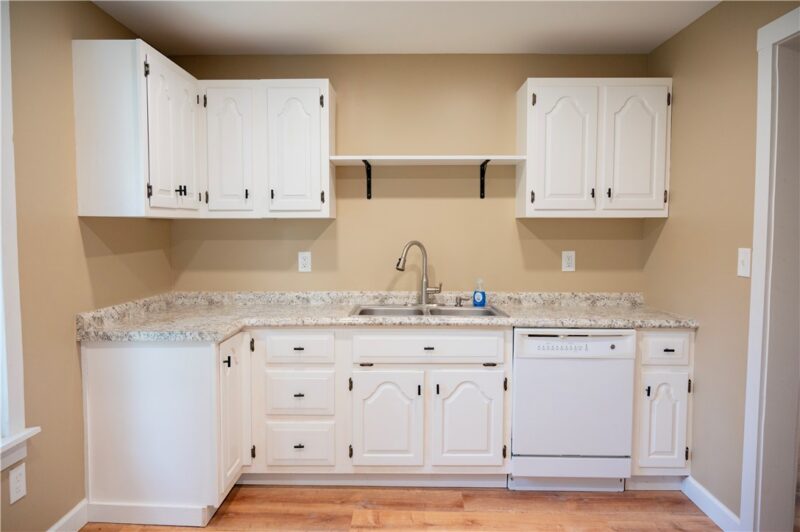 226 Morton Ave — photo 5