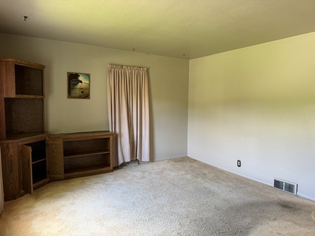 118 Moore Rd — photo 6