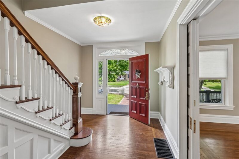 884 Thorn Street — photo 4