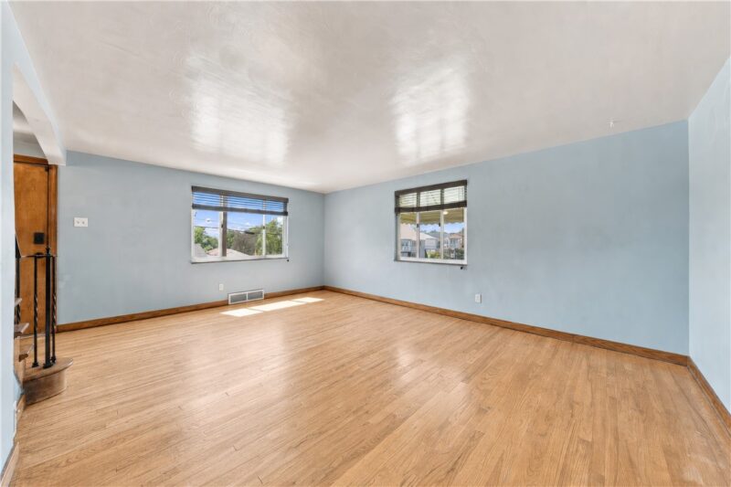 519 Susanna Court — photo 8