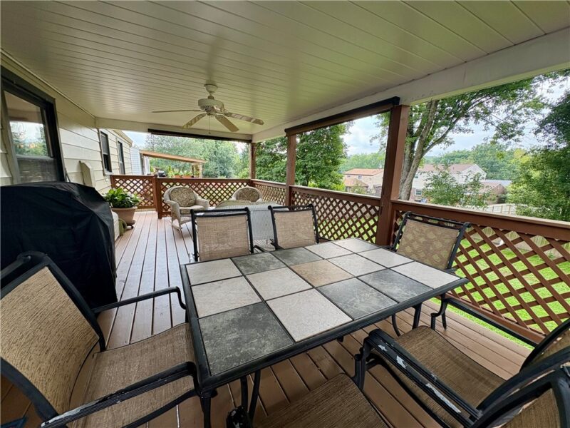 556 Catskill Dr — photo 5