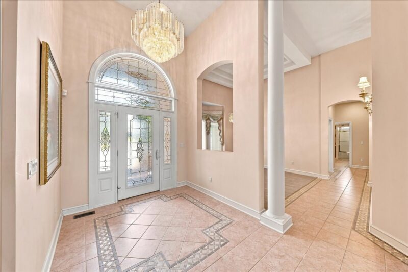 217 Fox Hollow DRIVE — photo 6