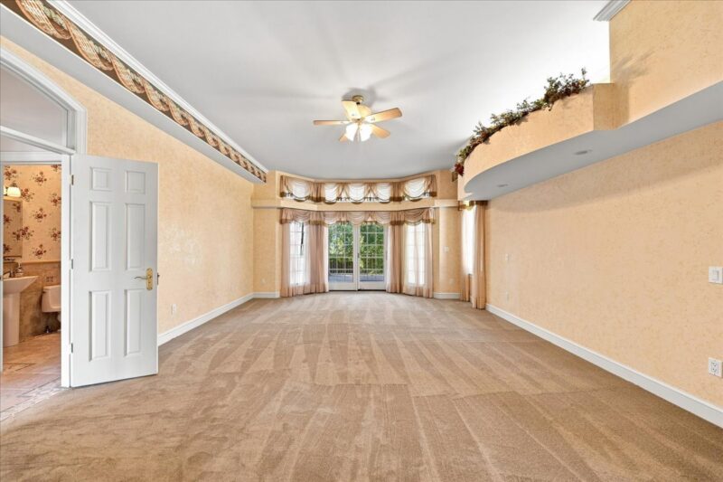217 Fox Hollow DRIVE — photo 7