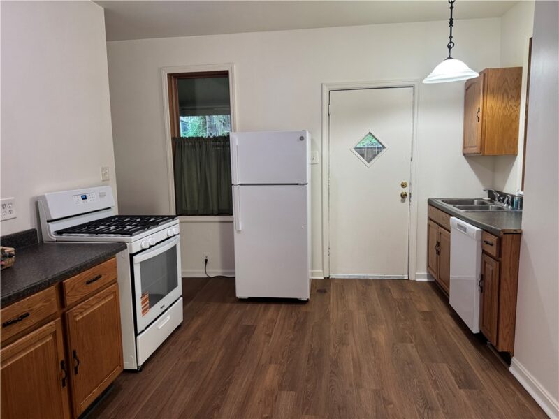 294 Beaver St — photo 7