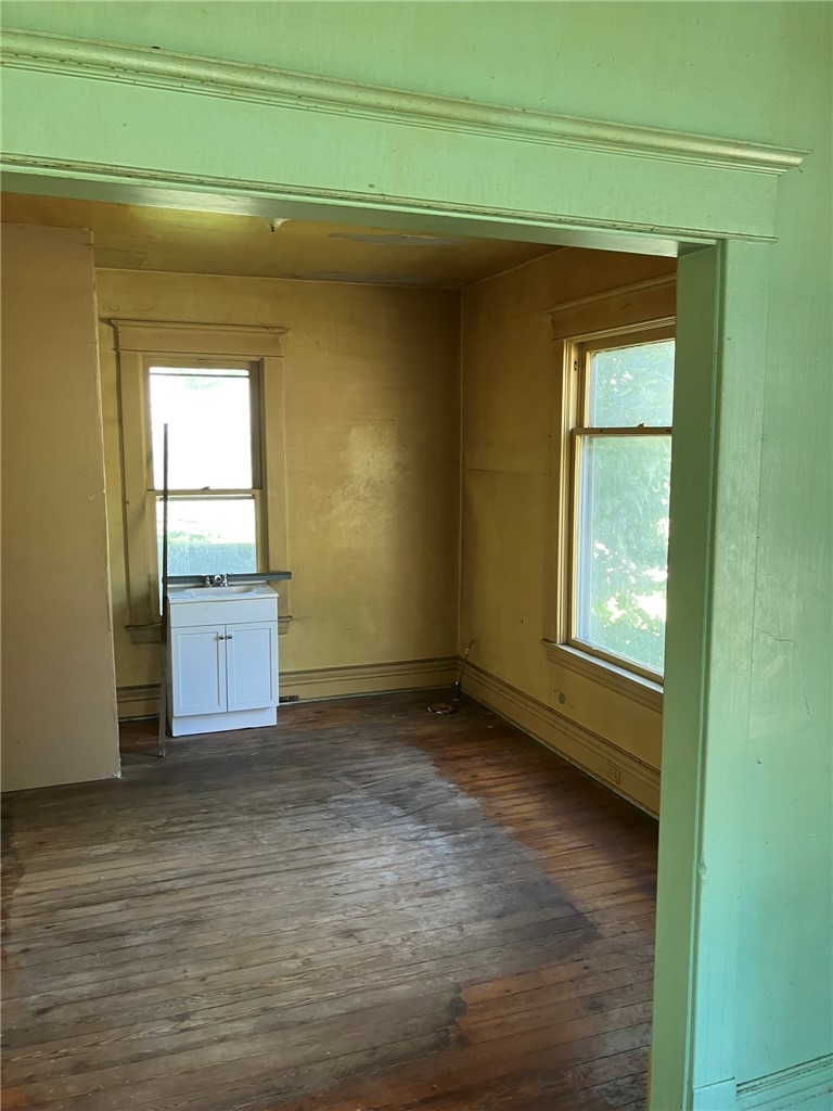 541 Lorain St — photo 7