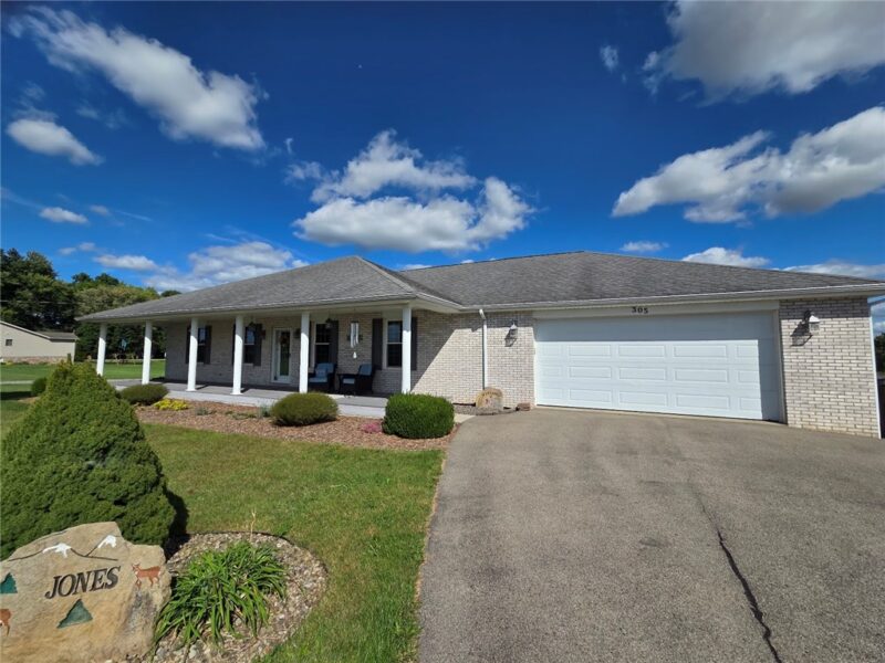 305 Dick Rd — photo 2