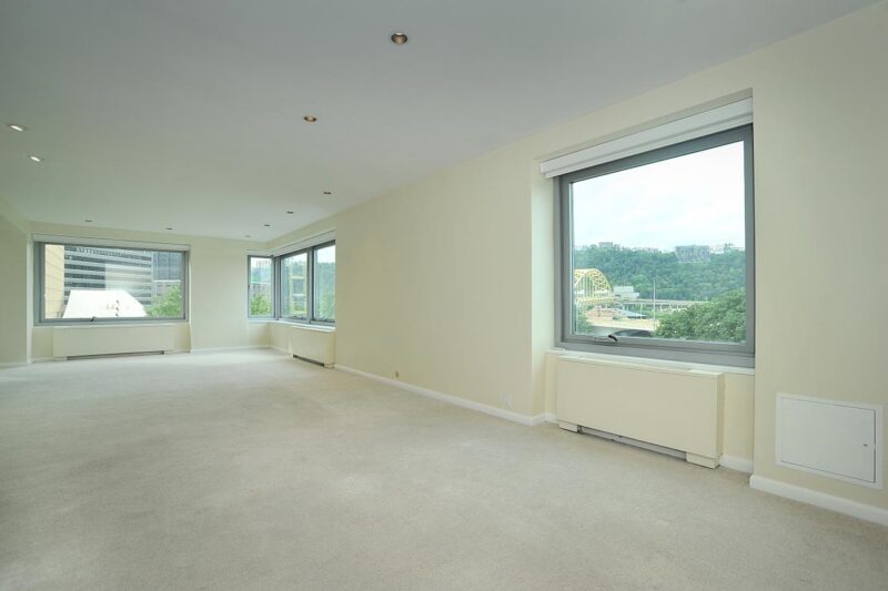 320 Fort Duquesne BOULEVARD 5C — photo 6