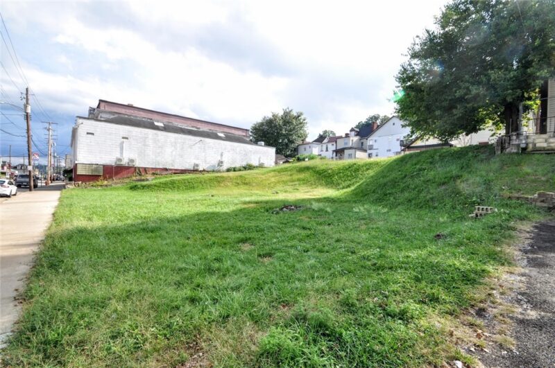 317 Fallowfield Ave — photo 8