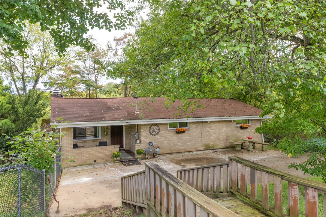 270 Mckim Dr — photo 1