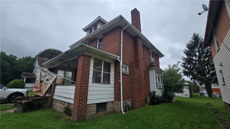 686 Stambaugh Ave — photo 3