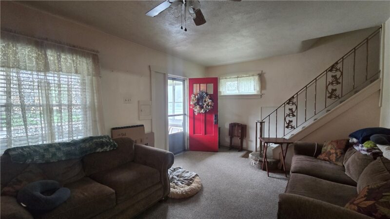 686 Stambaugh Ave — photo 4