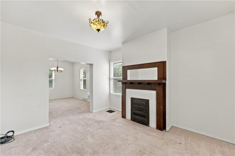 410 Center Ave — photo 8