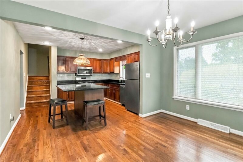 801 Williams Ave — photo 6